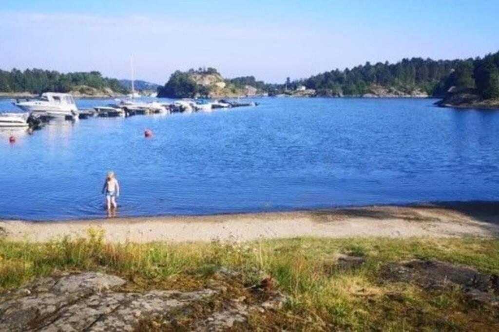 Cozy Cottage Close To Idyllic Archipelago With Additional Building If Booked For More Than 2 People Eydehavn ภายนอก รูปภาพ
